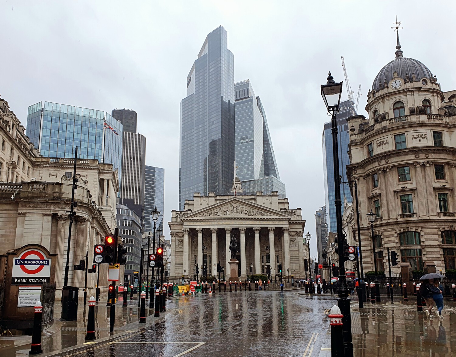 London Bank district.