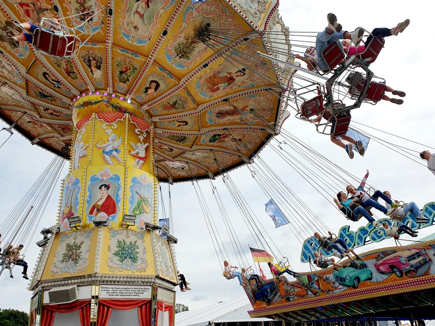 Swing ride