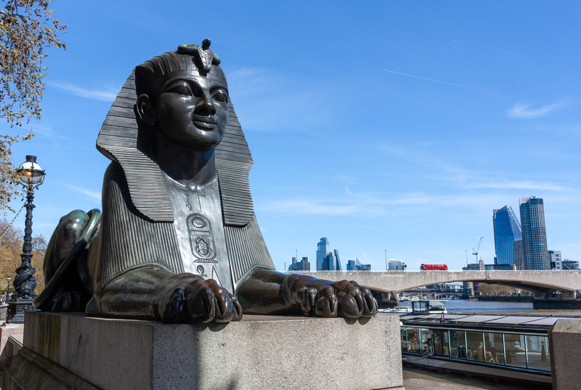 Sphinx & red bus